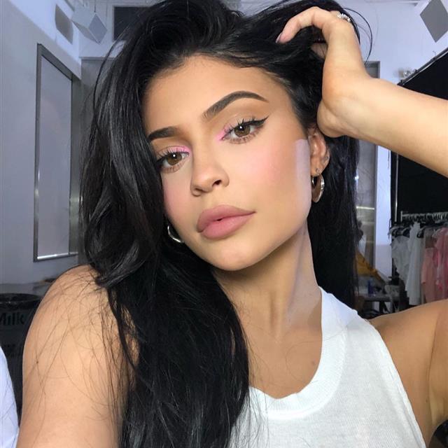 Kylie Jenner y sus fotos 'robadas' sin infiltraciones en los labios