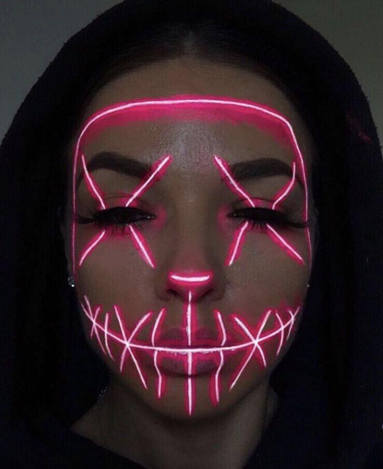 mk12. Maquillaje halloween fácil de máscara rosa neón