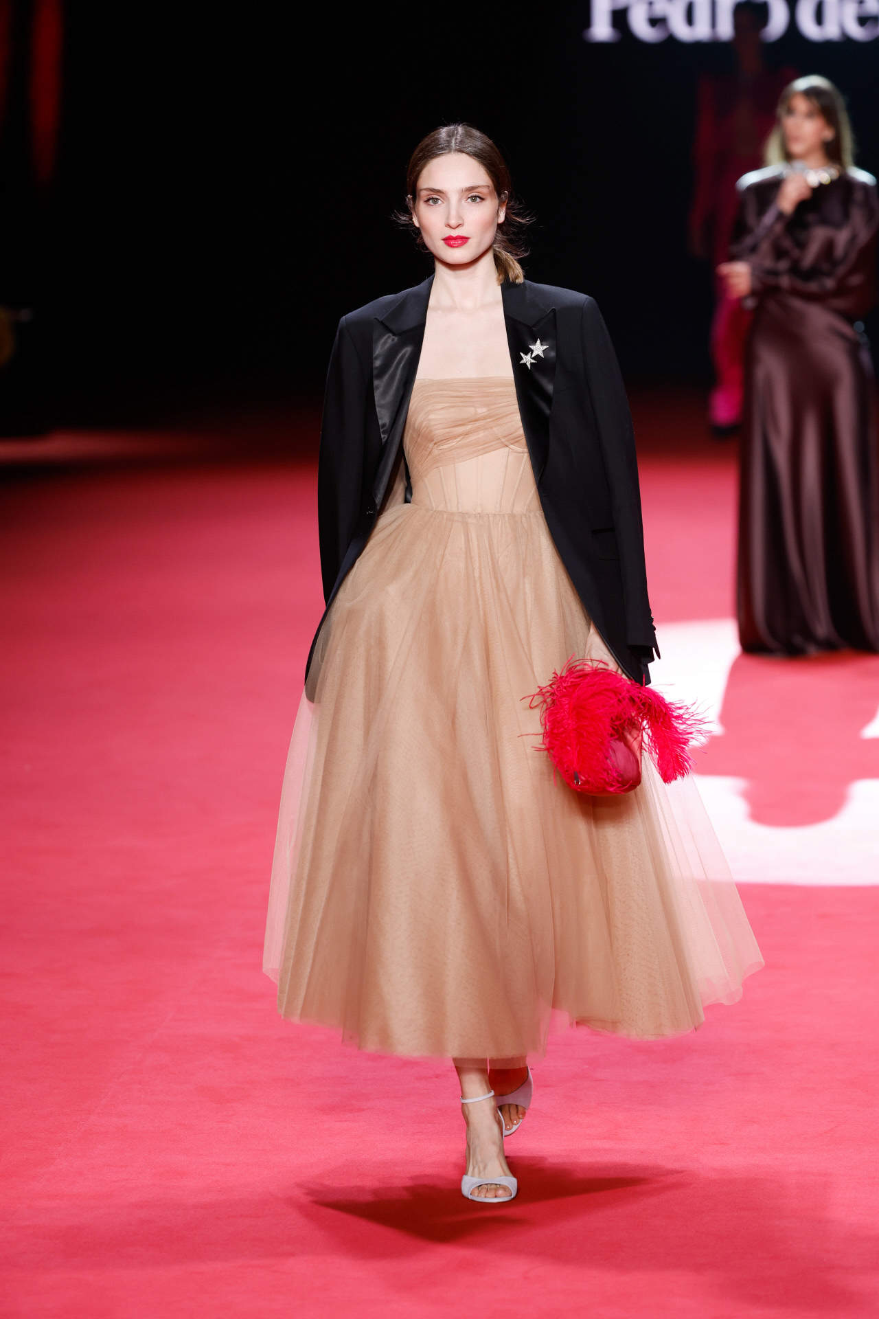 Los mejores vestidos de la colección de Tamara Falcó: el new look de Dior como inspiración