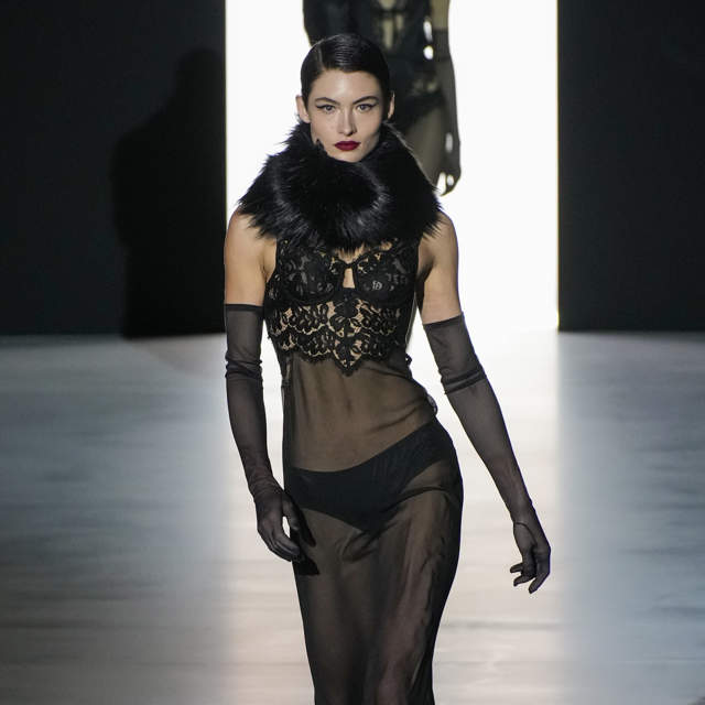 La sensualidad más empoderada de Dolce&Gabbana para un invierno de transparencias y corbatas