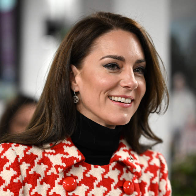 Kate Middleton sabe que este es el abrigo (de pata de gallo) que llevaría la mismísima Lady Di