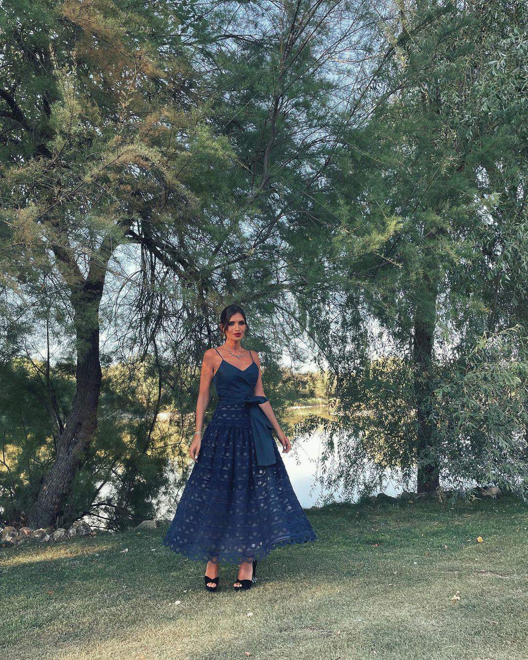 Los looks de Sara Carbonero para ser la mejor invitada: Con un vestido de princesa