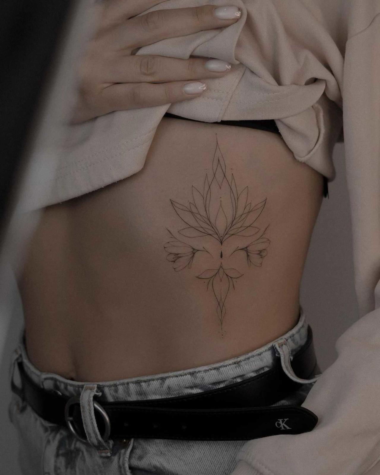 Tatuaje de flor de loto