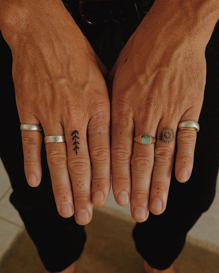15-tatuajes-en-los-dedos-para-mujer-y-hombre-significado-y-dise-os