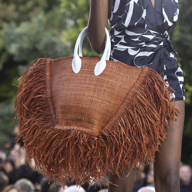 El complemento perfecto para este verano es un bolso panier: cómo elevar tus looks al más puro estilo francés