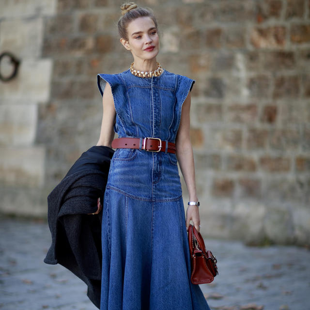 Vas a querer este vestido de nueva colección de Zara porque hace tipazo  disimula barriguita y cuesta menos de 26 euros