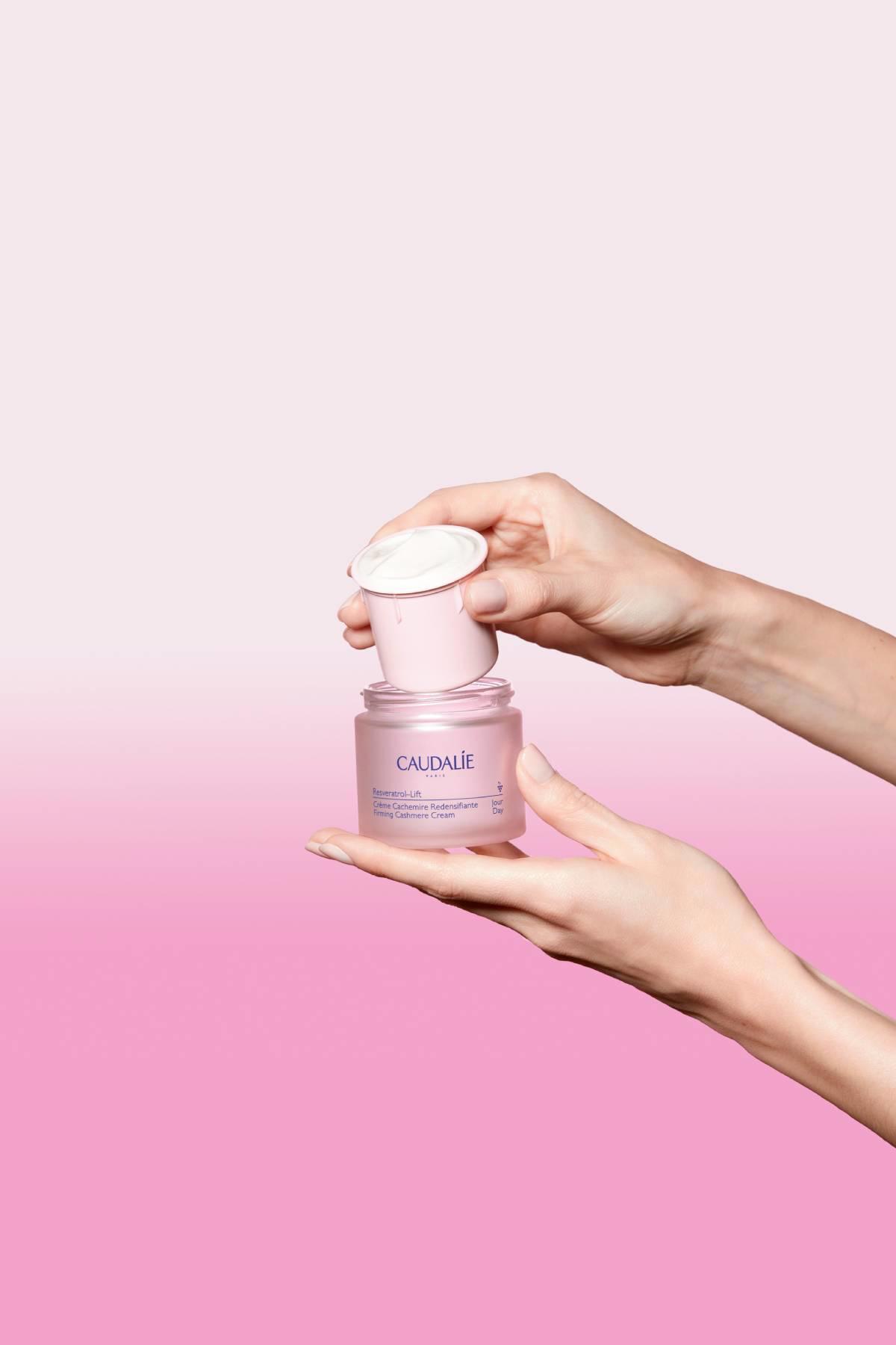 Resveratrol Lift Crema Cachemir Redensificante de Caudalie  4