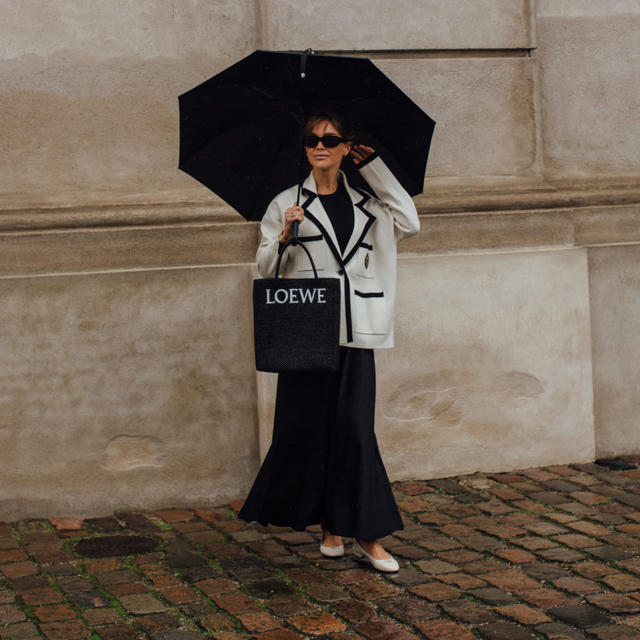 12 vestidos de Zara fondo de armario para vestir bien los días de lluvia: cómodos, baratos y favorecedores
