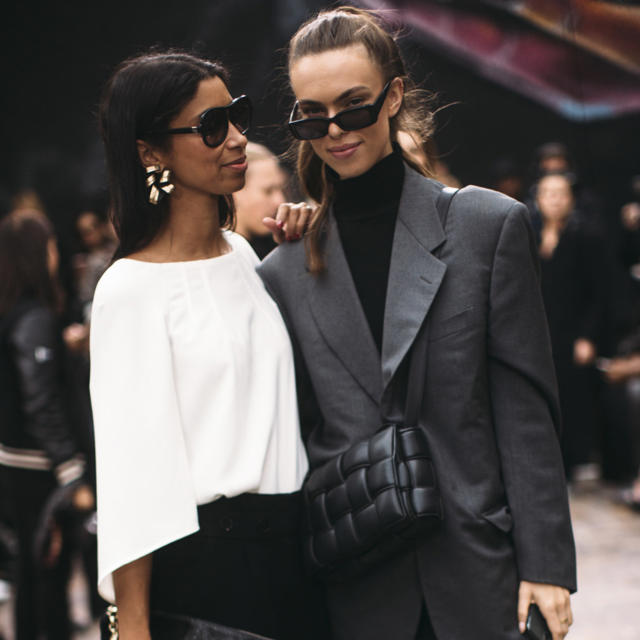 Cómo llevar medias negras en invierno: 10 looks elegantes que estilizan y son tendencia