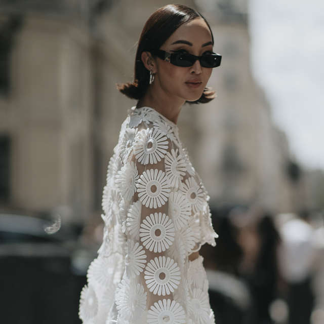 El conjunto de Zara con bordado suizo que necesitas para ser la más elegante esta Semana Santa