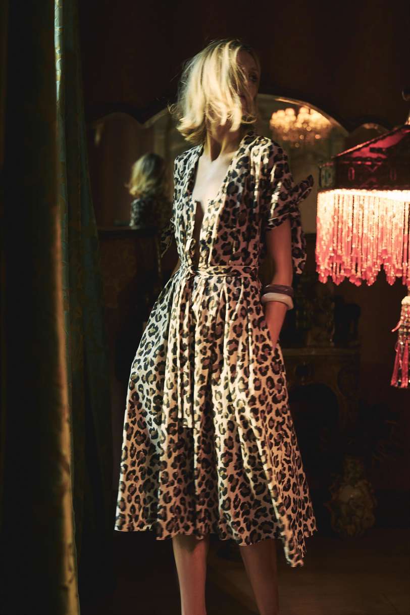 vestido leopardo Zara