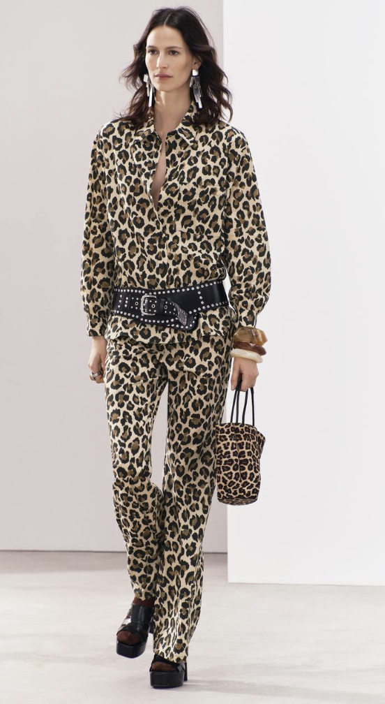 pantalones de leopardo