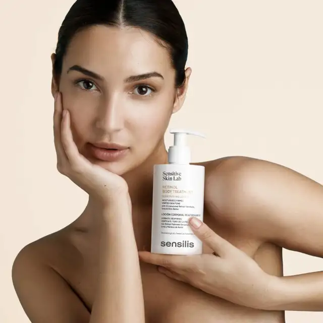 Nuestro último descubrimiento beauty es este tratamiento corporal con retinol que hidrata, renueva, reafirma y unifica el tono (¡y apto para pieles sensibles!)