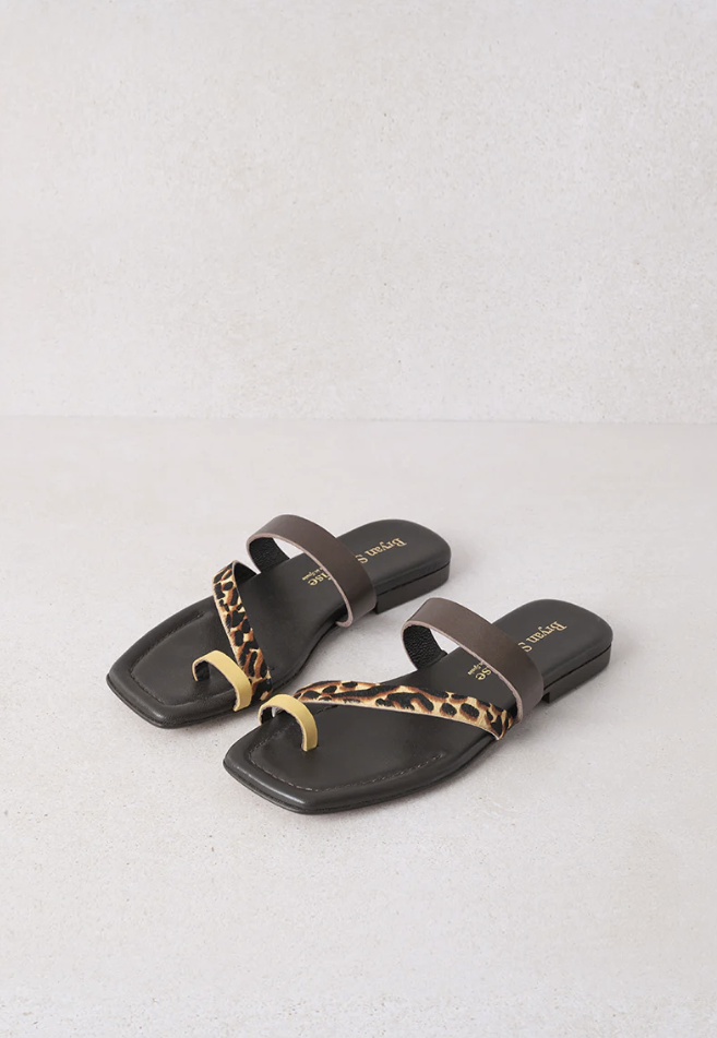 Sandalias animal print