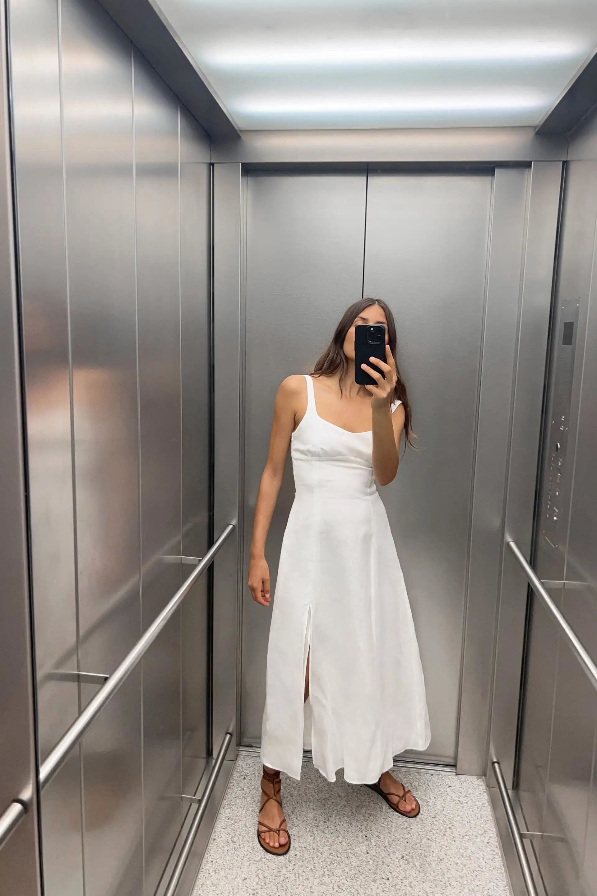 vestidos blancos rebajas zara verano 2024 frescos 01