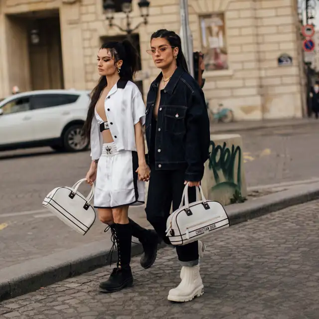 Cómo llevar los vaqueros cropped que aman las bajitas para parecer más alta