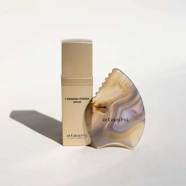 Descubre el sérum de Atashi que nos ha conquistado; resucita la piel a la vez que calma la mente