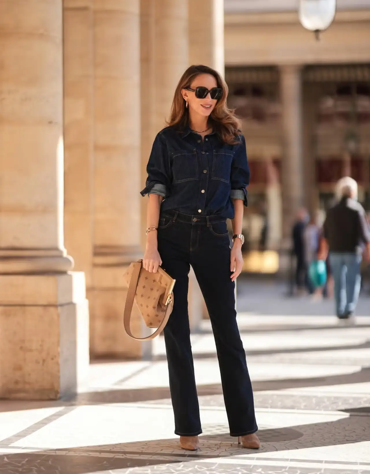 looks basicos con camisa vaquera 