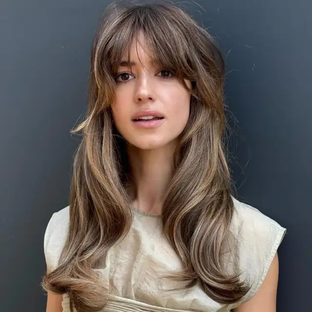 Mechas balayage para pelo liso, la técnica de coloración fácil de mantener que apenas necesita retoques