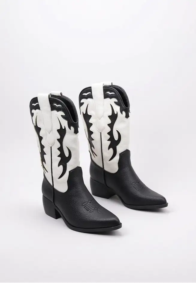 Botas de cowgirl: dos tendencias en una