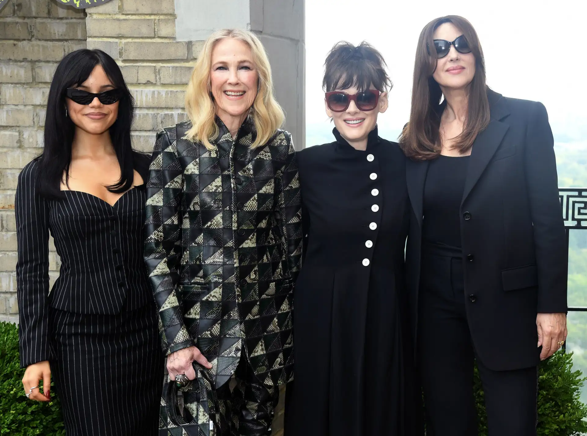 Jenna Ortega, Catherine O'Hara, Winona Ryder y Monica Bellucci en la premiere de 'Beetlejuice Beetlejuice' en México 