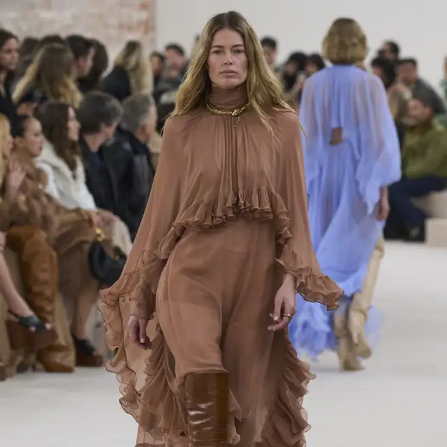 Boho sí, pero olvídate de la parte hippie y añade un punto muy chic: apunta la tendencia estrella del otoño