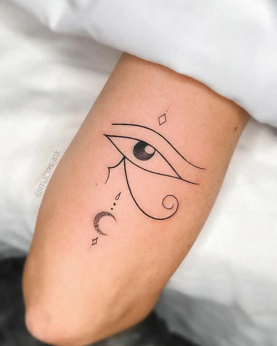 Tatuaje ojo de horus