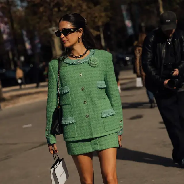 Acaba de llegar a Zara la chaqueta “estilo abuela” que compartirán las madres e hijas más clásicas y elegantes