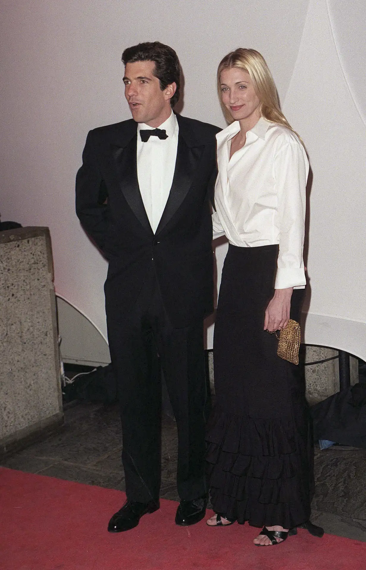 John Kennedy y Carolyn Bessette asistiendo a una gala en 1999