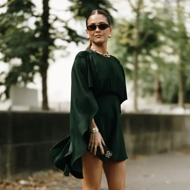 Vestido verde y botas