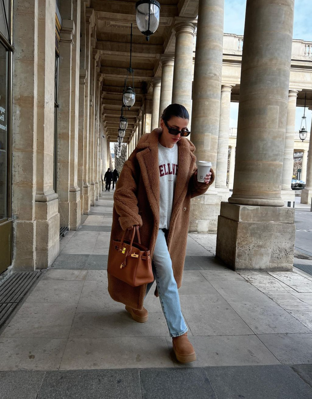 looks de moda con Ugg 