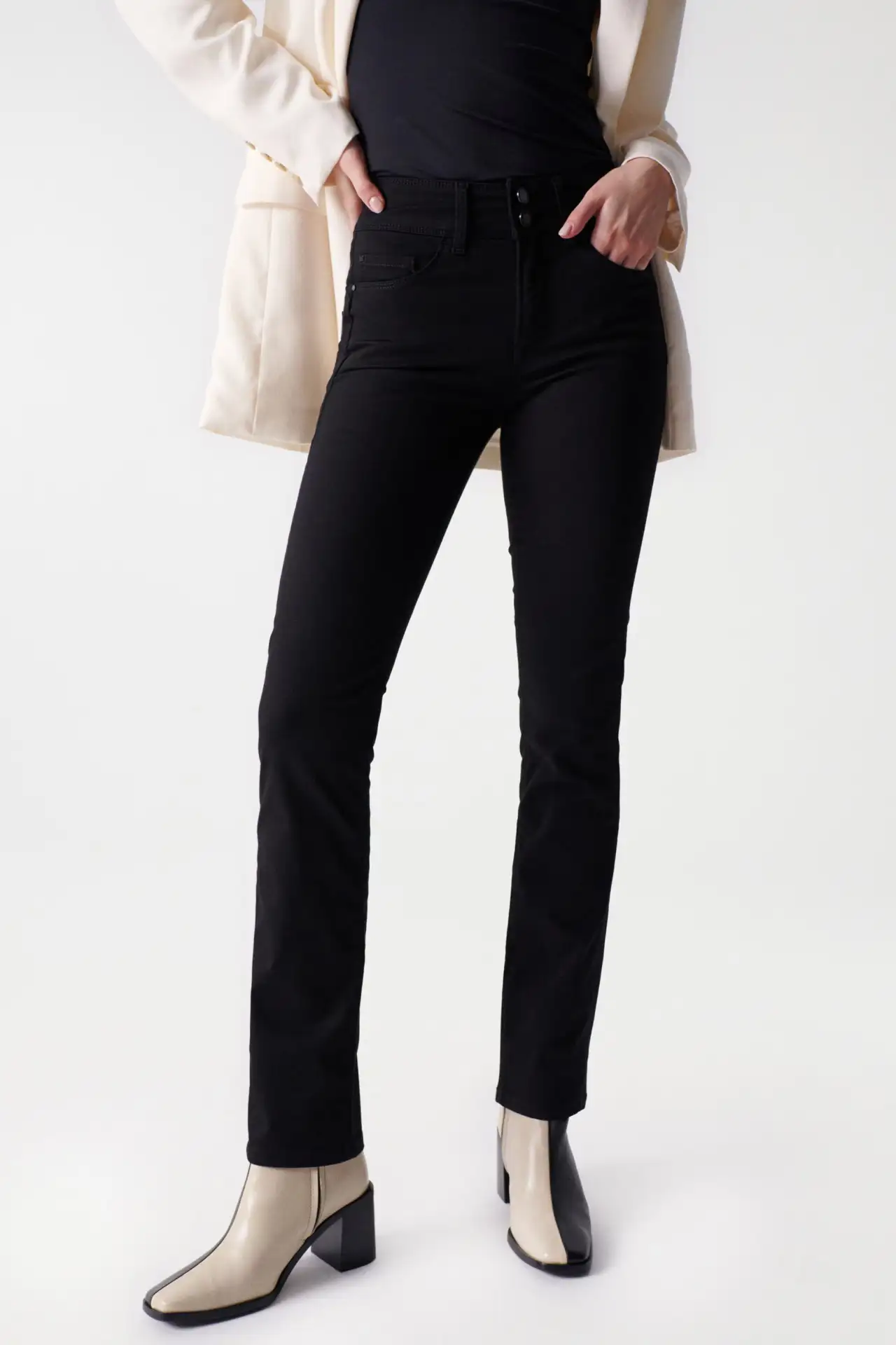 pantalon negro