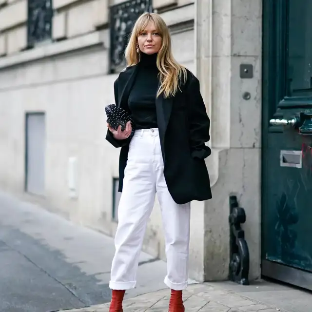 Cómo llevar pantalones blancos en invierno de forma elegante y sin "echarte años encima": 5 looks fáciles de copiar