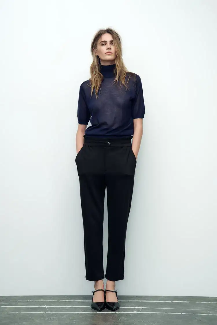 Pantalón negro Zara