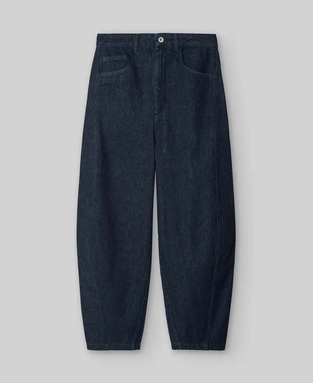 Pantalón banana denim de algodón orgánico. 99€