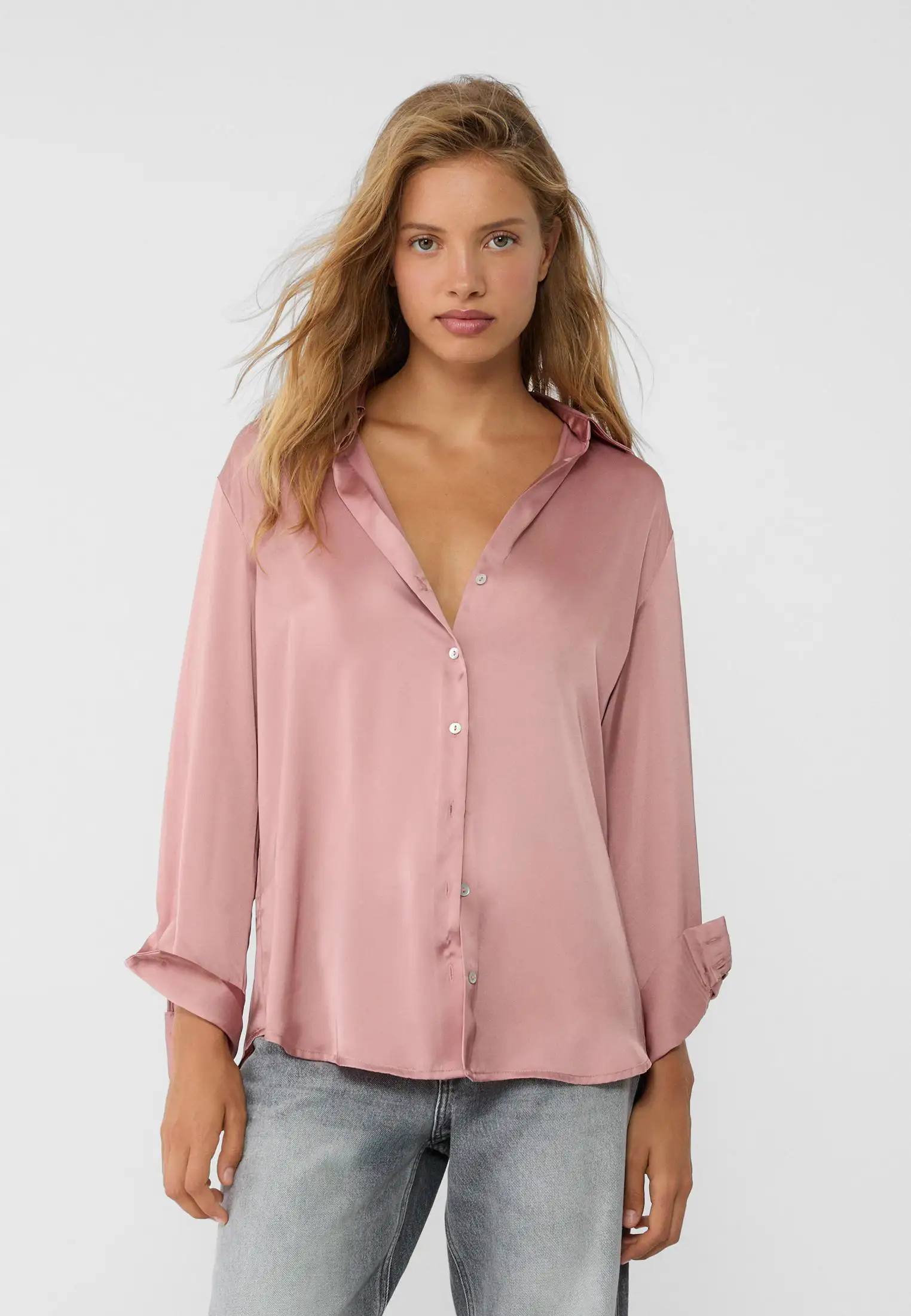 camisa rosa satinada