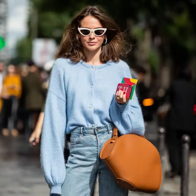 Cómo combinar la chaqueta de punto en primavera 2025: 10 looks elegantes, femeninos y en tendencia