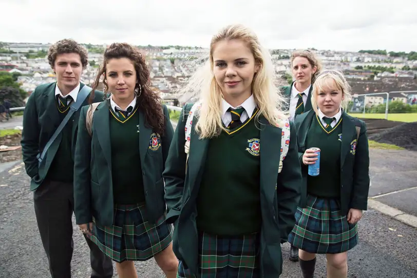 series adolescentes / derry girls