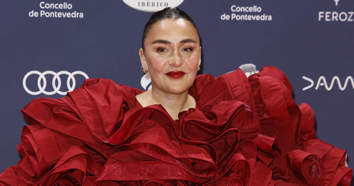 Candela Peña o cómo un total look rojo pasión la convirtió en la reina ...