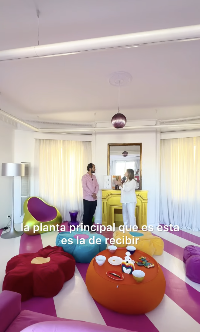 Las formas orgánicas y los colores vibrantes, son el denominador común
