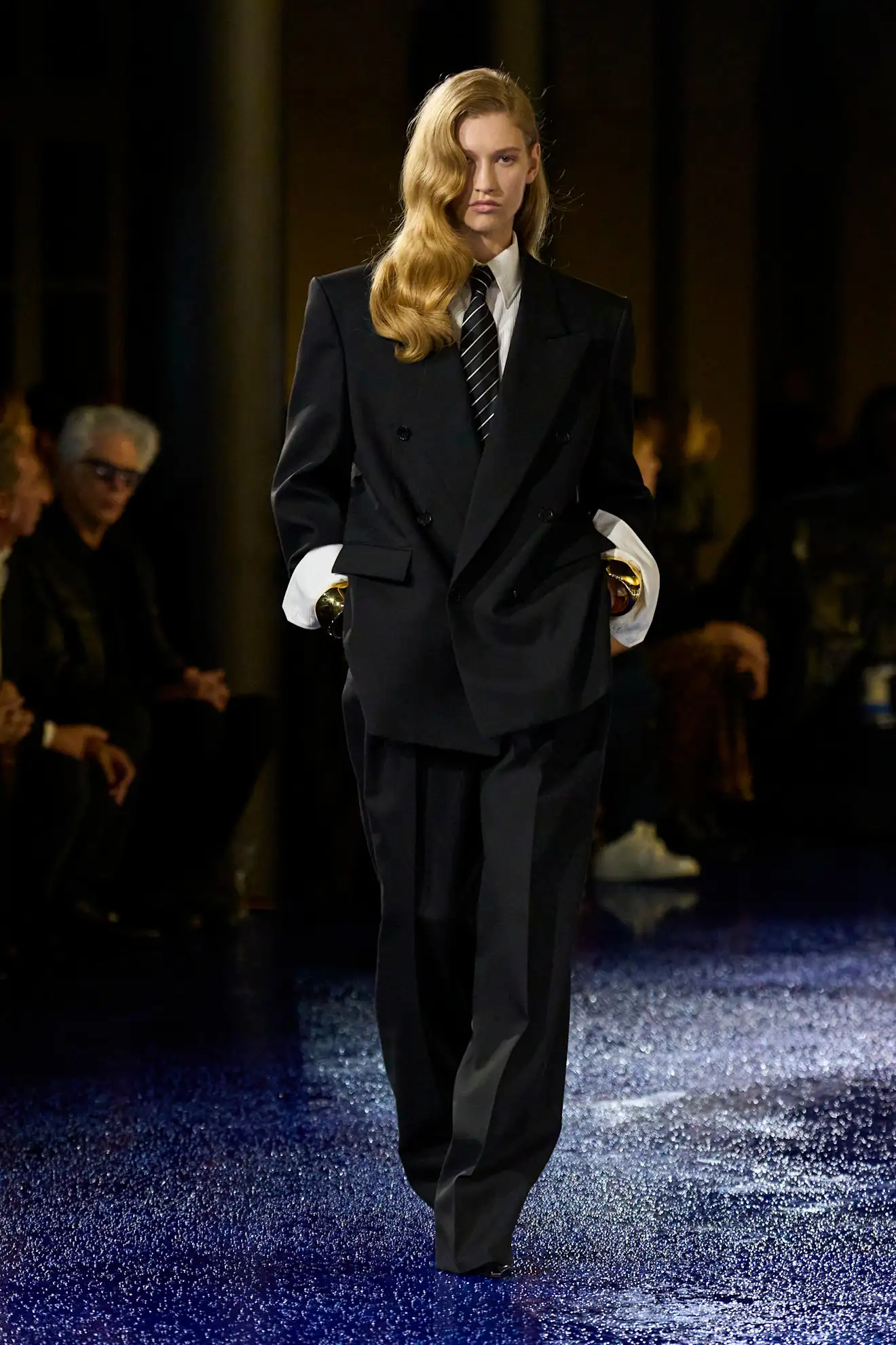 Saint laurent traje 