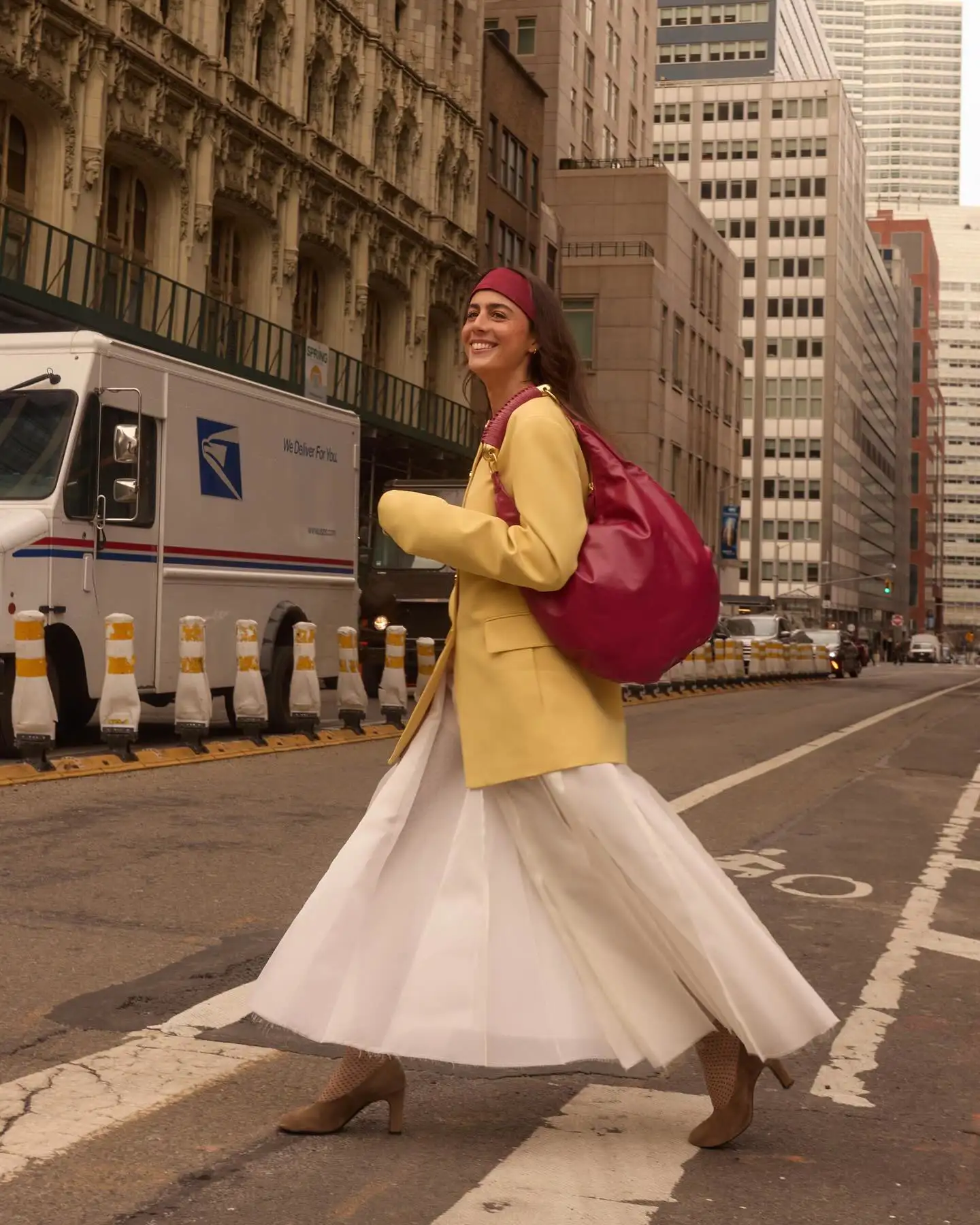 Cómo combinar un vestido blanco