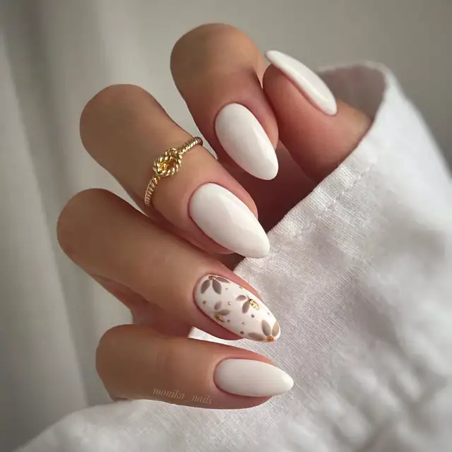 10 ideas de uñas blancas decoradas que son tendencia para primavera/verano 2025