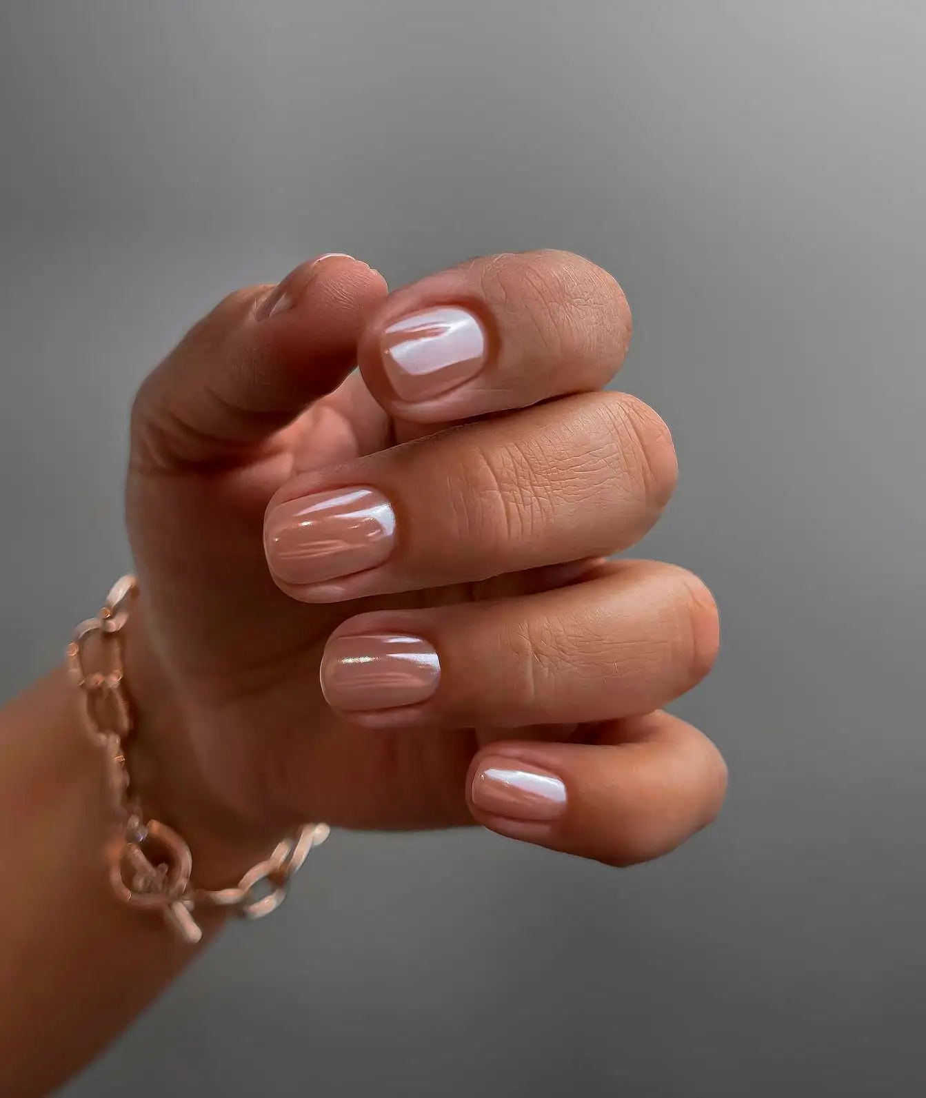 20 diseños de uñas elegantes que elevarán el nivel de tu estilismos