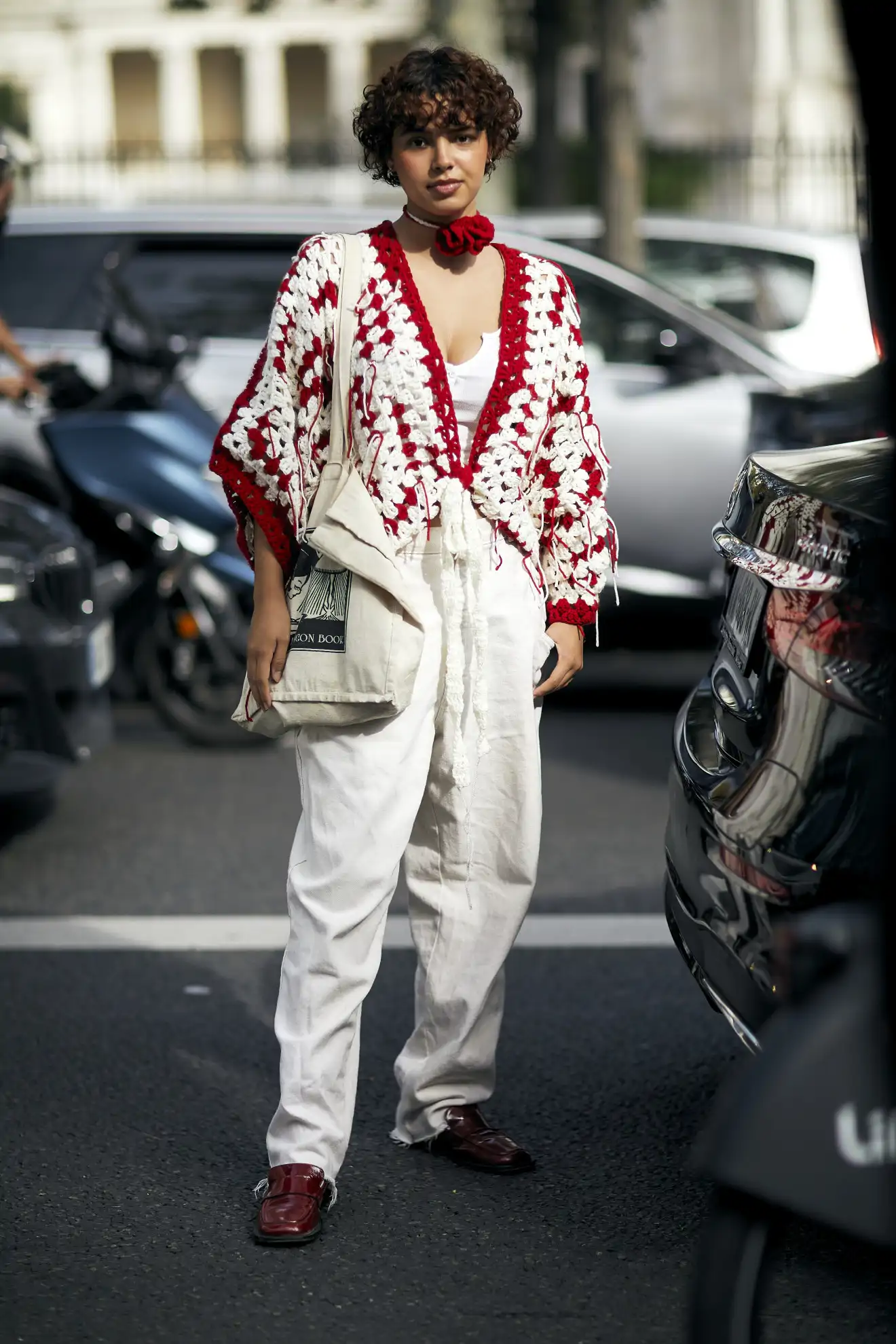 chaqueta de punto roja y blanca 