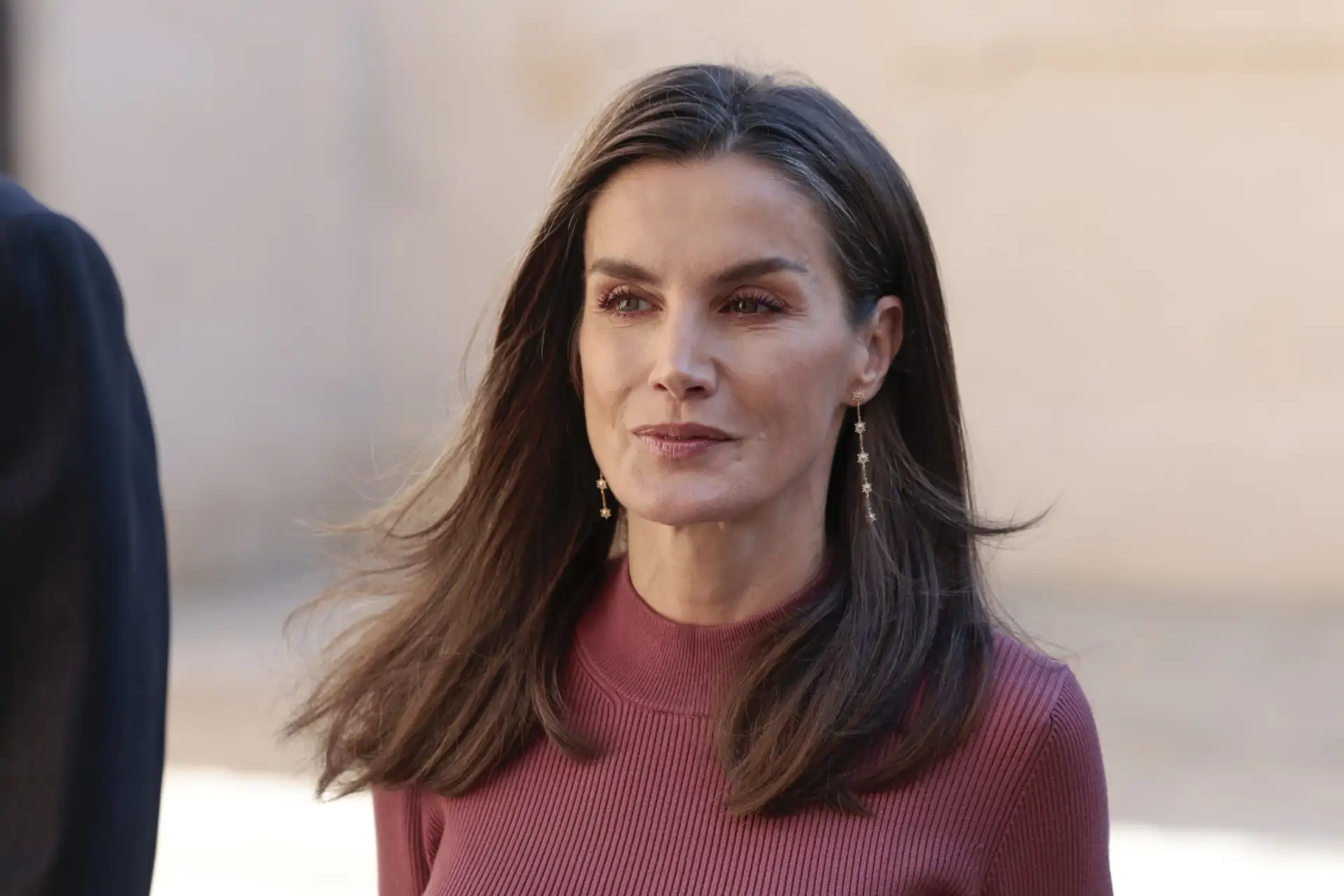 Reina Letizia con pendientes Sure Jewel