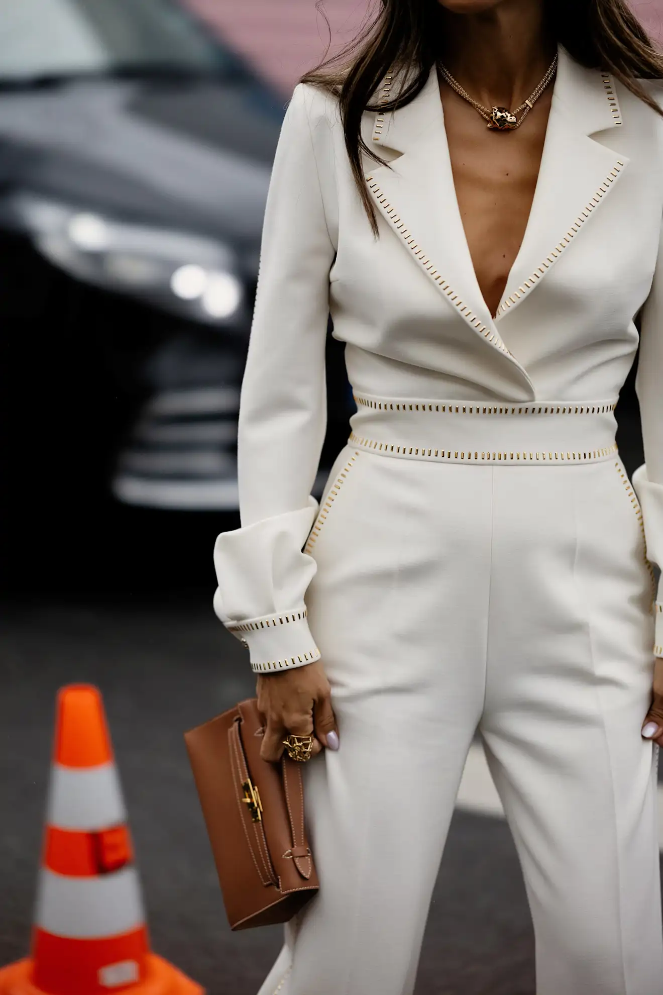look traje blanco