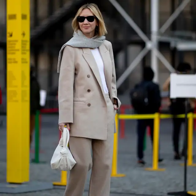 Manual para vestir en una cena informal: ideas sencillas para copiar que hemos visto en el street style