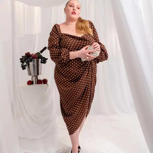 Los total looks de invitada que nos han enamorado de SHEIN (y tres consejos beauty para acompañarlos)