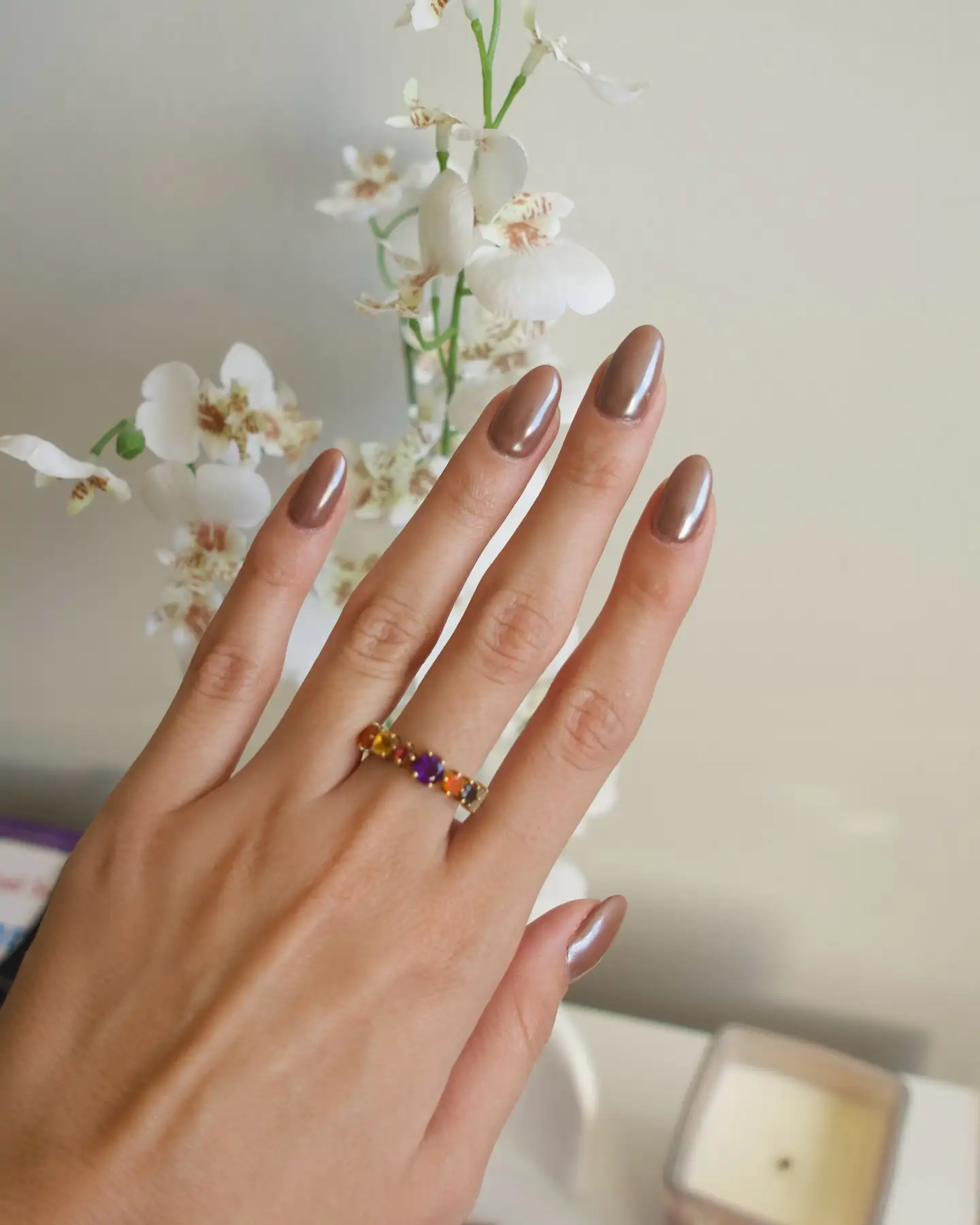 aurora nails